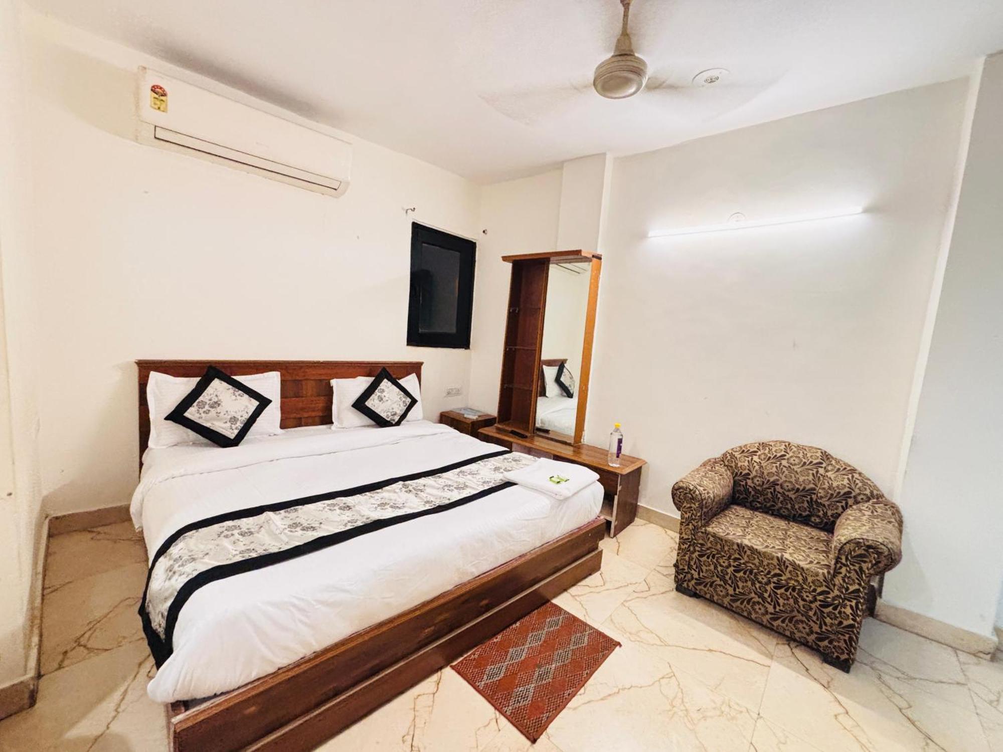 Hauz Khas Villa ニューデリー エクステリア 写真