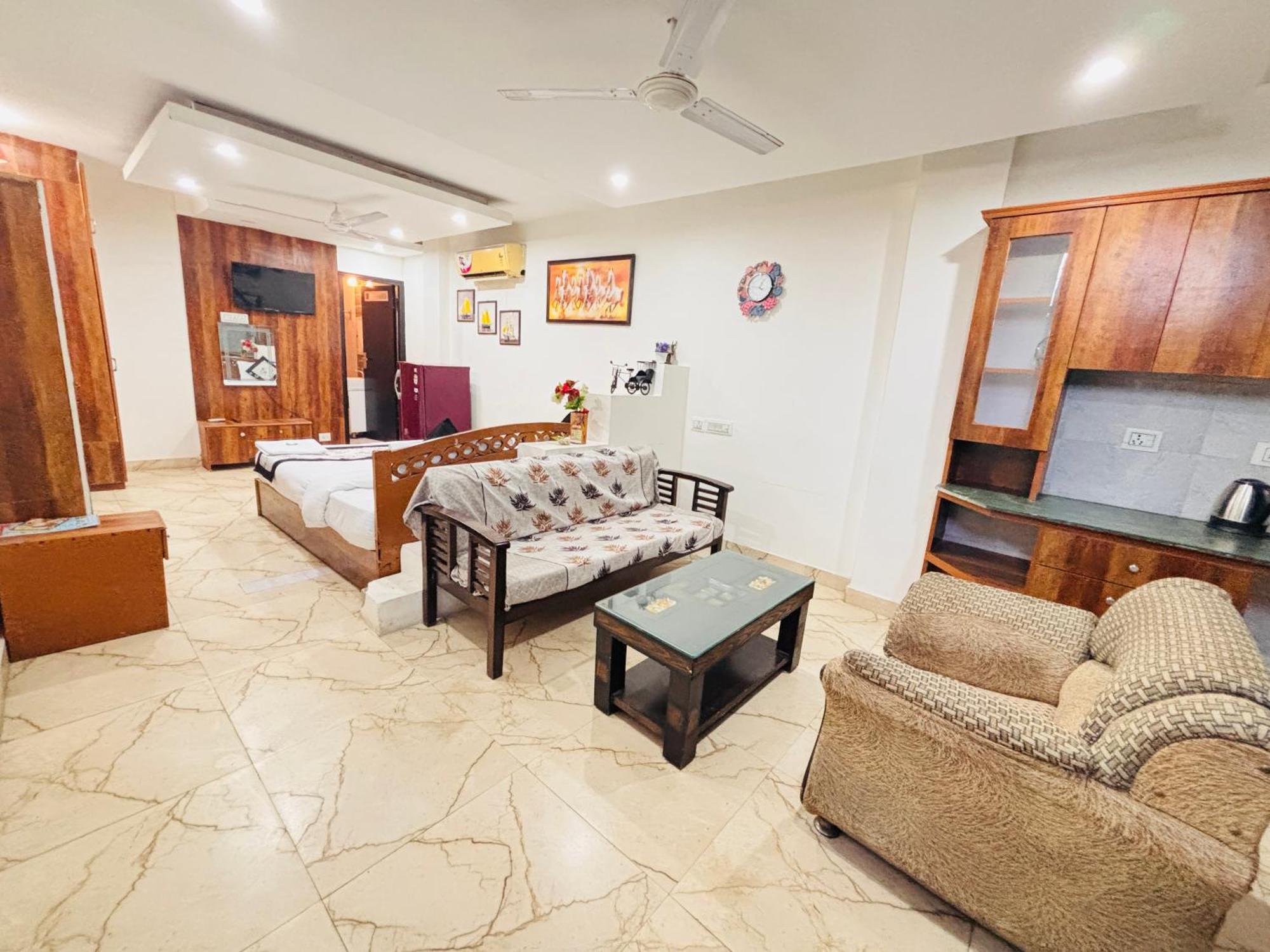 Hauz Khas Villa ニューデリー エクステリア 写真